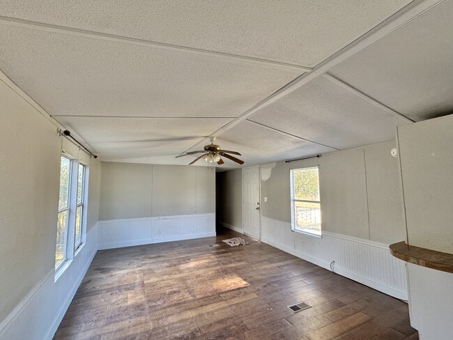 Foto del edificio - 610 Old Slag Rd