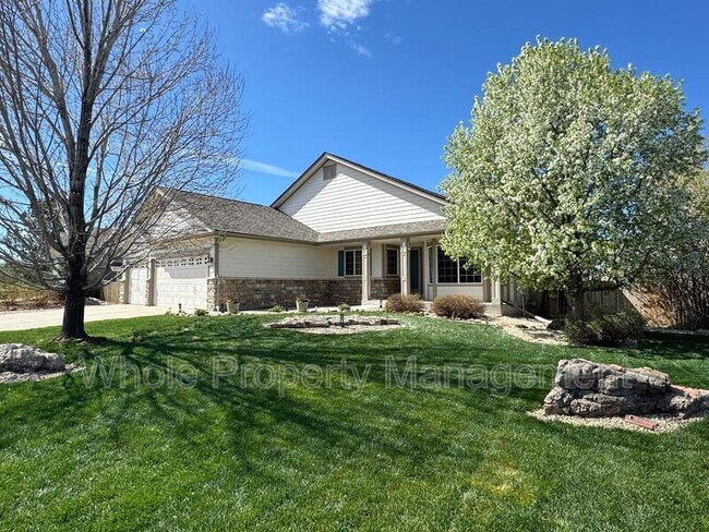 Building Photo - 1734 Parkdale Cir