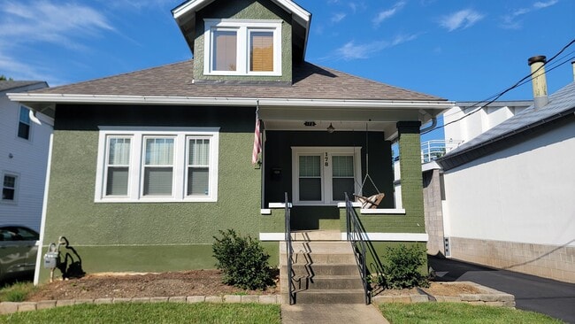 Renovated 3 Bedroom 3 Bathroom - Renovated 3 Bedroom 3 Bathroom House