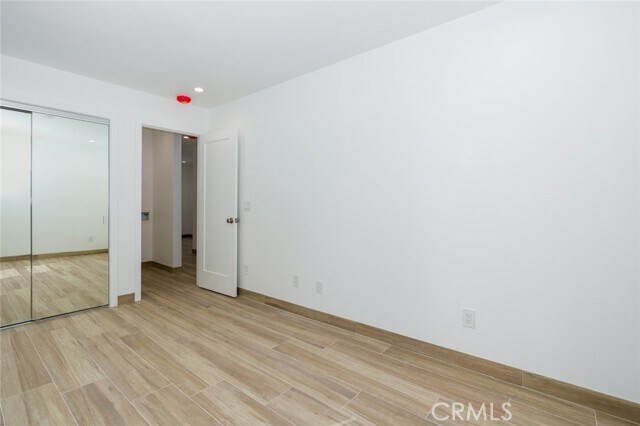 Foto del edificio - 221 S Ross St