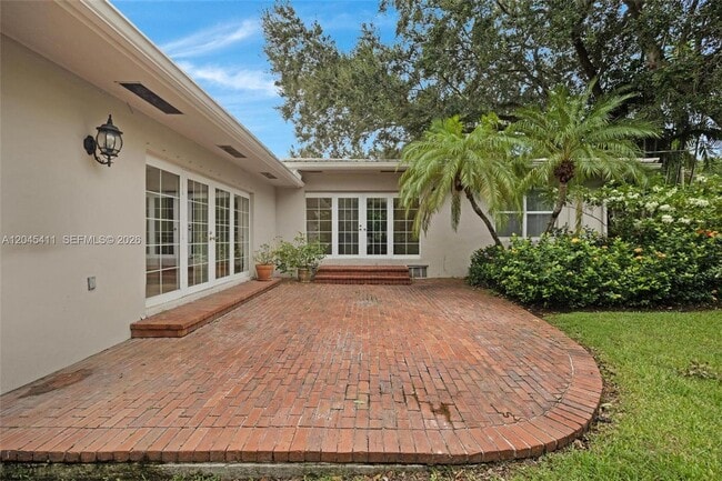 Photo - 1246 Algardi Avenue, Coral Gables, FL 33146 - 1108 House