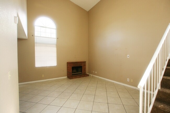 Building Photo - 2882 Sandy Fls Wy