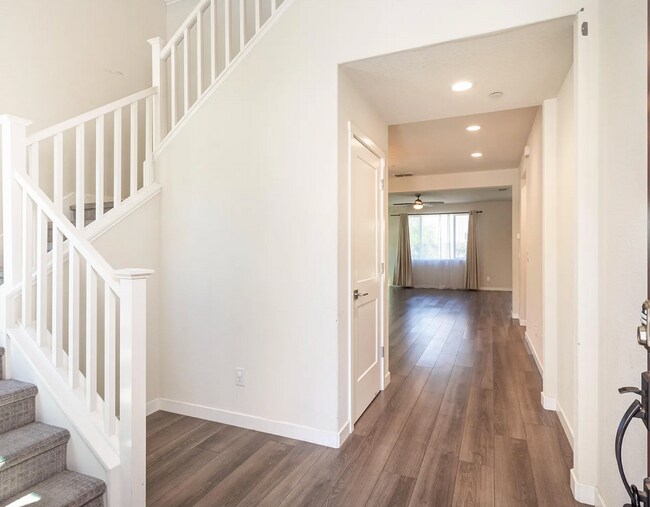 Photo - Stunning 3/2.5 with Flex Office! This is occupied. Apps required to view. House