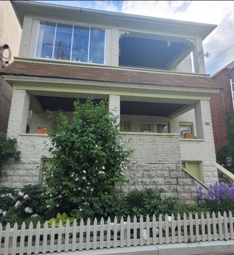 Primary Photo - 426 Atwood St