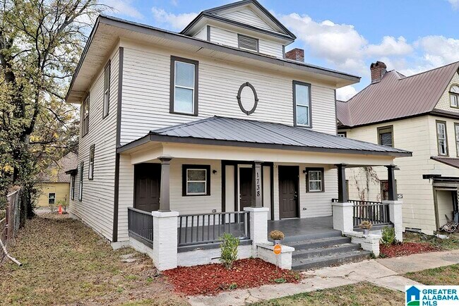 Building Photo - 1738 17th St N