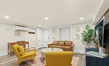 Building Photo - 2126 O St NW
