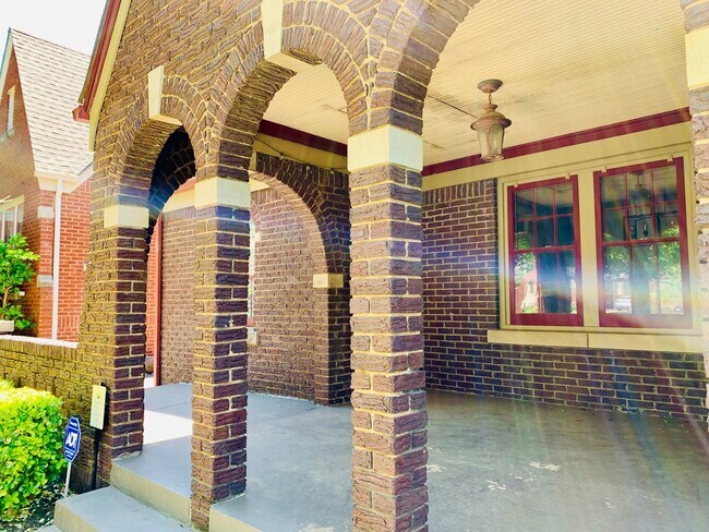 Foto del edificio - Beautiful 2BD 2BA Home in Edgemere Park!!!
