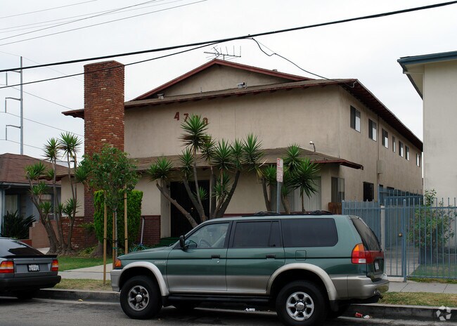 Building Photo - 4730 W 118th St