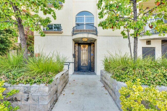 Foto del edificio - 5315 Bellingham Ave
