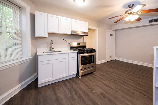 Foto del edificio - Wayne Walnut Apartments