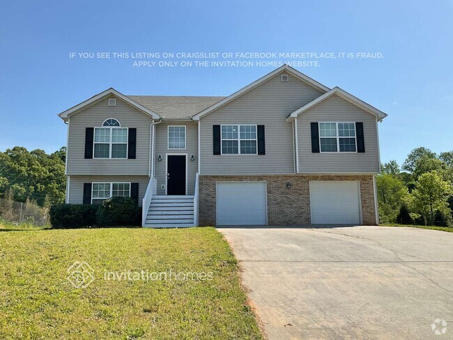 Building Photo - 3329 Silver Ridge Dr