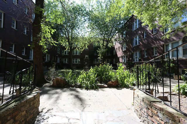 Primary Photo - 4710 N Racine Ave