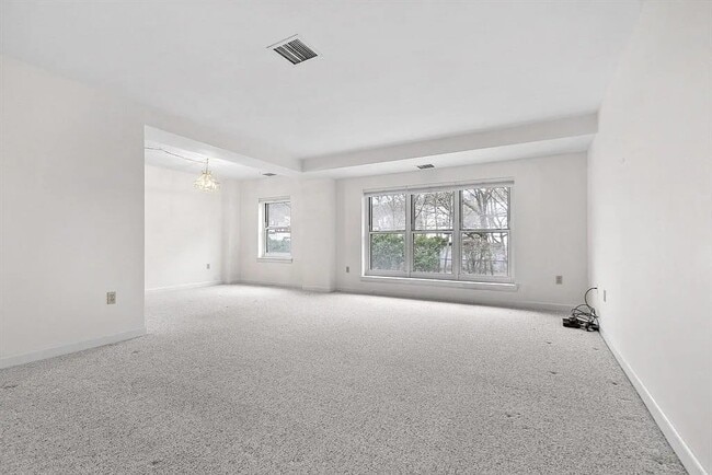 Building Photo - 1 Watermill Pl