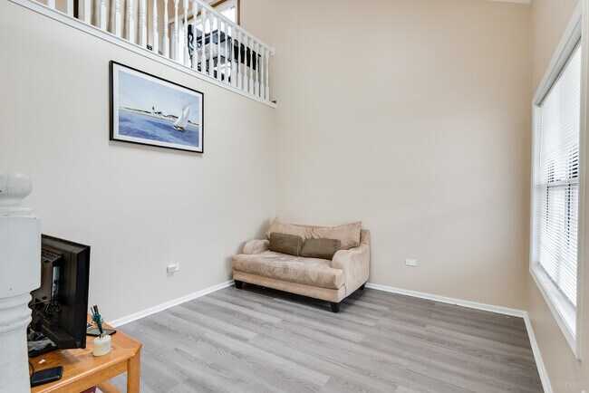 Building Photo - 3491 Willowview Ct