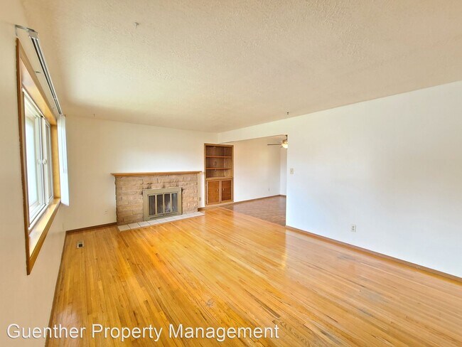 Foto del edificio - 3 br, 2 bath House - 1215 W Woodside Pl