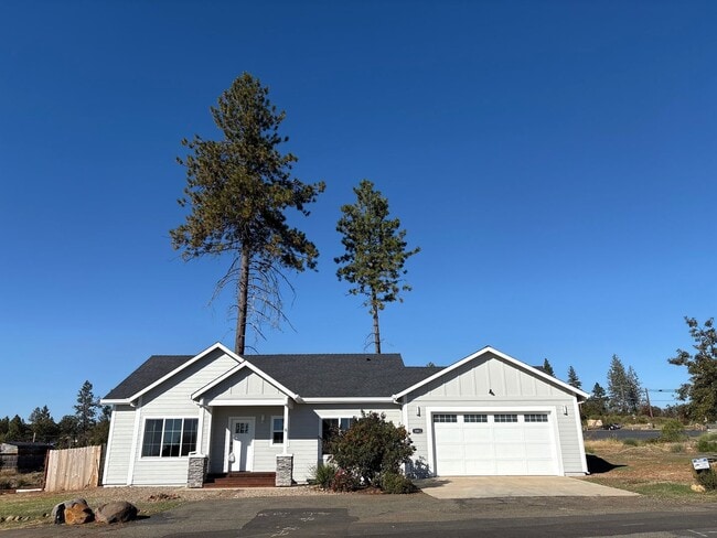 Building Photo - 6404 Clark Rd