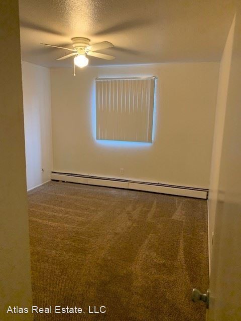 Building Photo - 915 Teal Ct