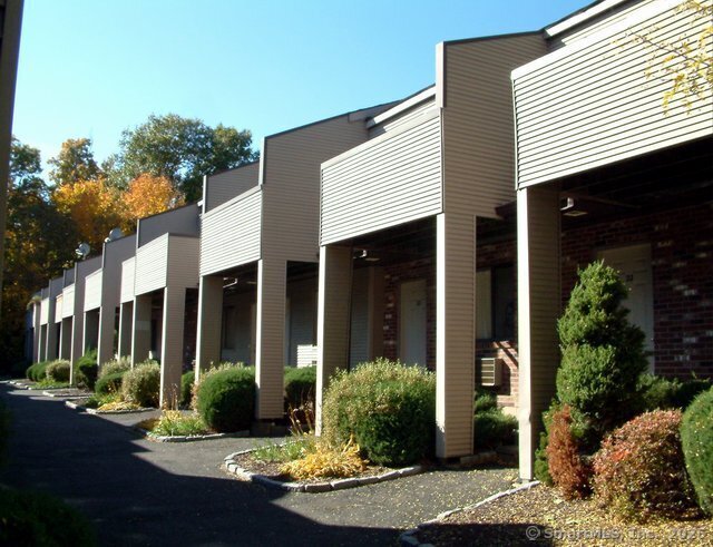 Primary Photo - 124 Coalpit Hill Rd