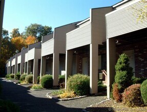 Building Photo - 124 Coalpit Hill Rd