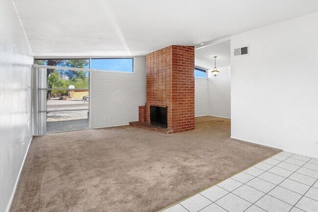 Building Photo - 6762 E Kiami St
