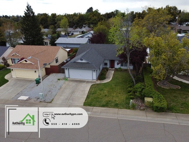 Foto del edificio - 1883 Yahi Ln