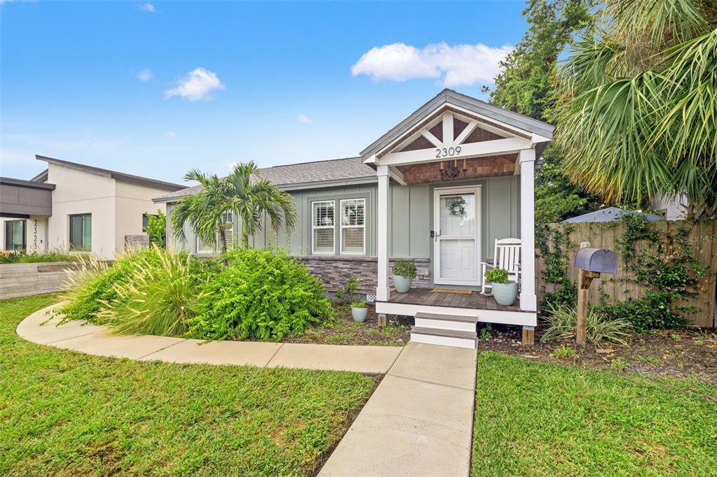 Foto principal - 2309 2nd Ave S
