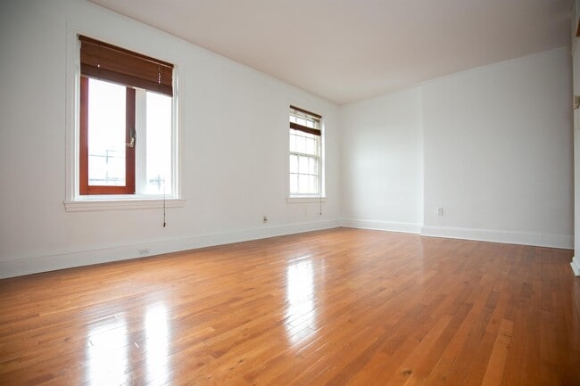 Building Photo - 1814 Spruce St