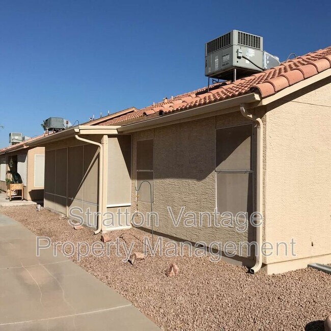 Building Photo - 6870 S Oakmont Dr
