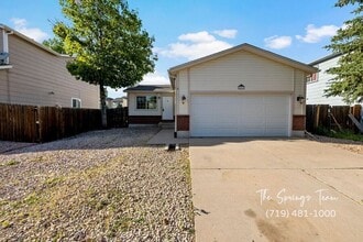 Building Photo - 5833 Bow River Dr
