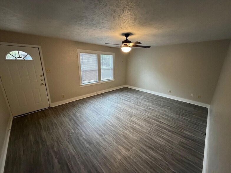 Foto principal - 516 Jones St