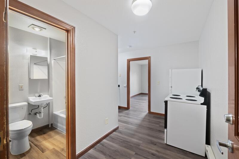 Foto principal - 403 Garfield St S