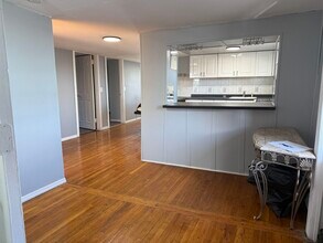 Building Photo - 170 Custer Ave