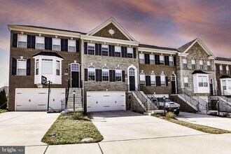 Building Photo - 15390 Ballerina Lp