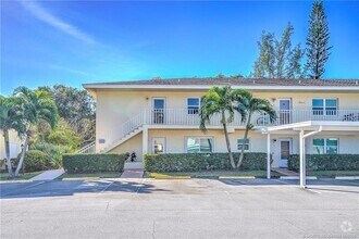Building Photo - 2950 SE Ocean Blvd