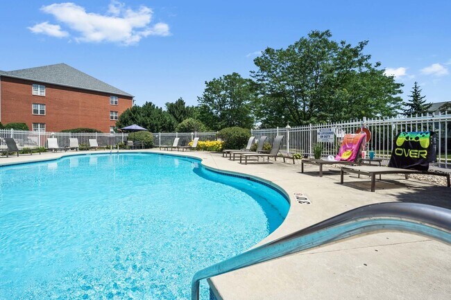 Piscina climatizada al aire libre de Barrington Place - Barrington Place