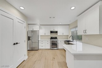 Building Photo - 5504 Tincup Dr