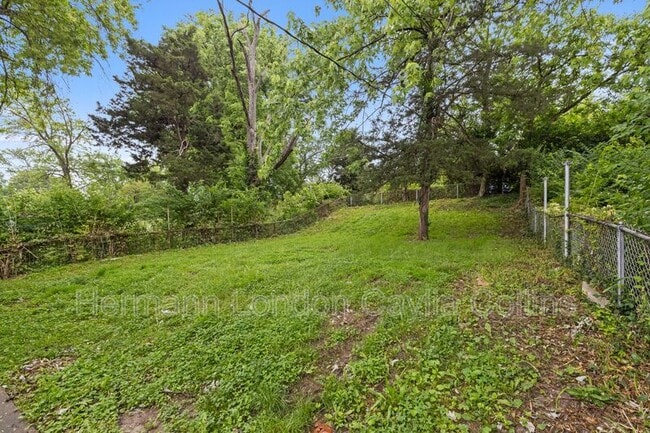 Building Photo - 7024 Claremore Ave