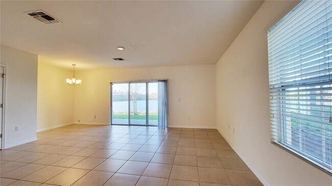 Foto del edificio - 364 Arbor Lakes Dr