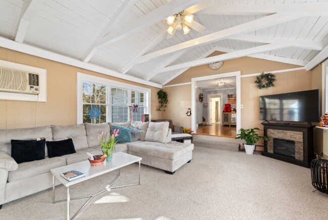 Foto del edificio - 101 W Plain St