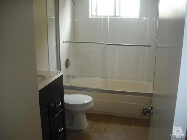 Building Photo - 779 Halyard St