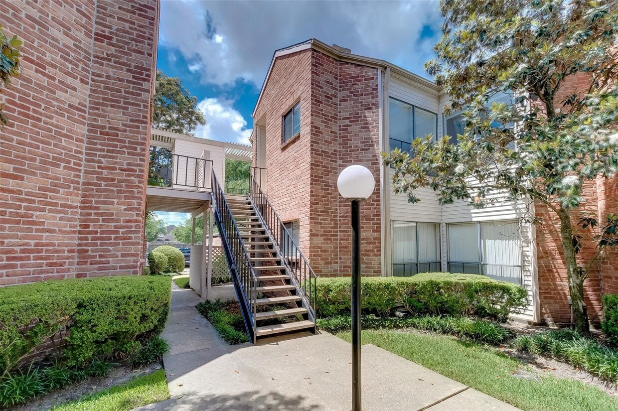 Foto principal - 10166 Oakberry St