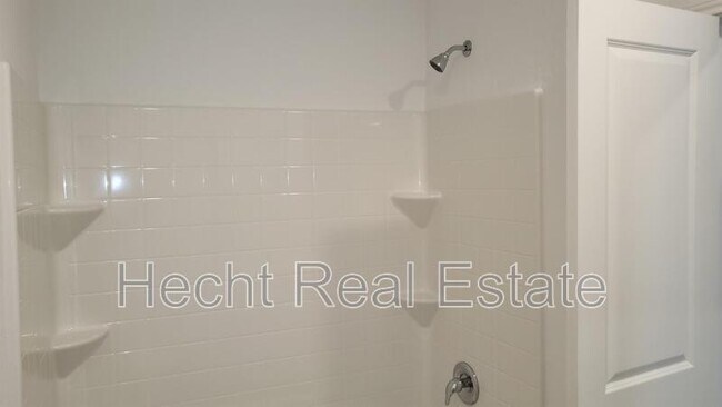 Building Photo - 9137 Navarro Vis