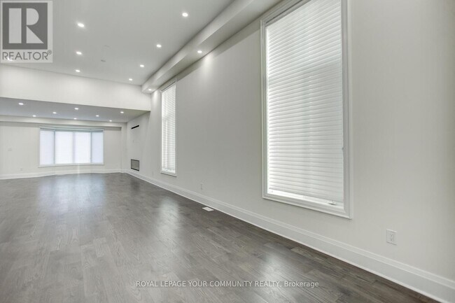 Building Photo - 13 Bannockburn Dr