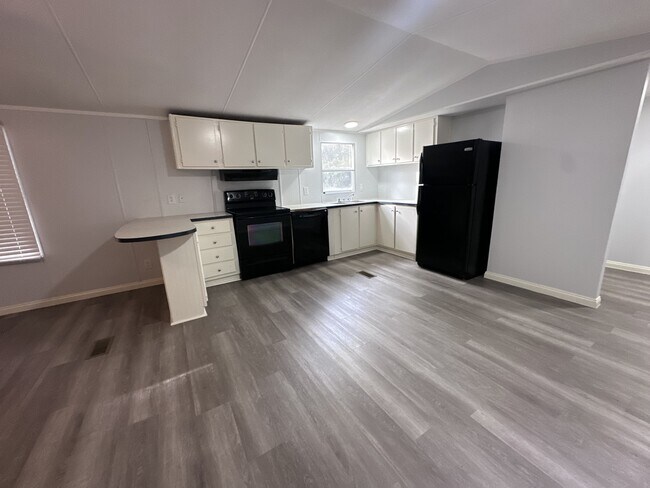 Foto del edificio - 9228 Sharyn Dr