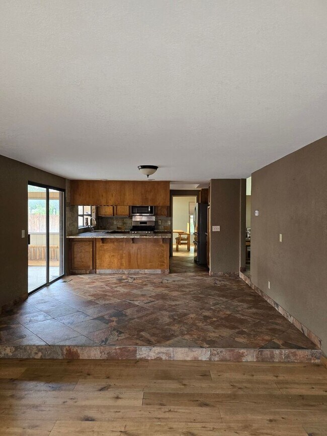 Building Photo - Sizeable Carriage Square Contemporary