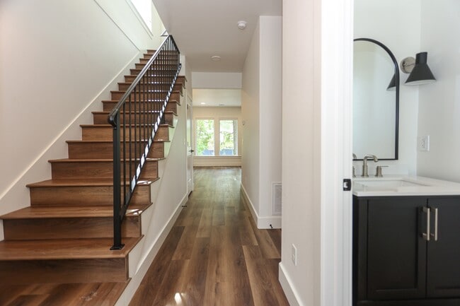 Building Photo - 1797 E Rex Rd