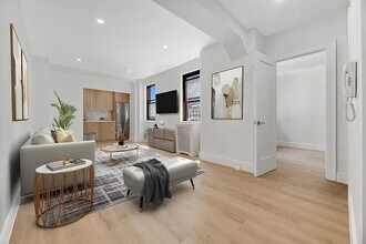 Building Photo - 138 E 38th St