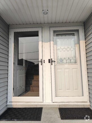 Building Photo - 58 Guilford Park Dr