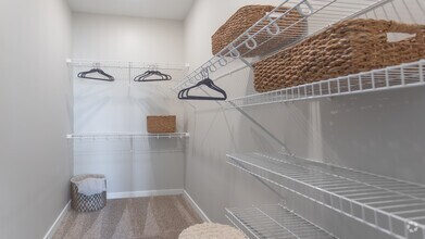 2BR,2BA,-The New Hampshire - Constitution