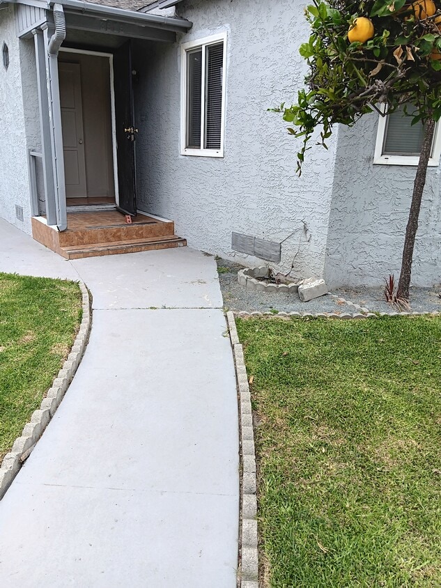 Foto principal - 3919 Fernwood Ave